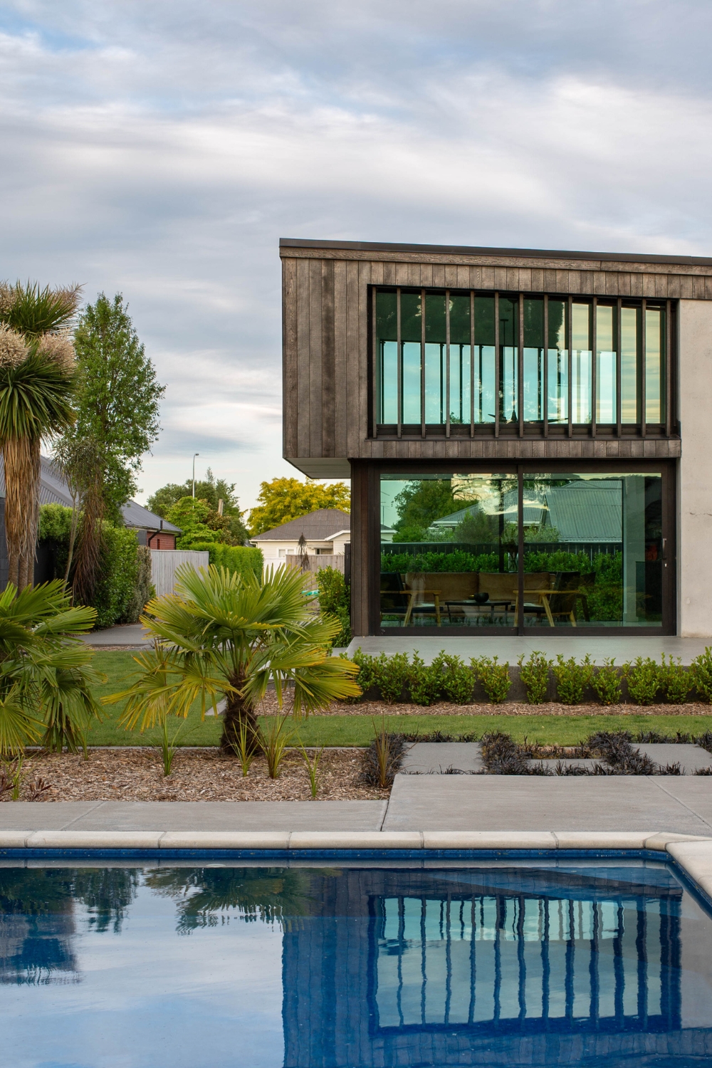Concrete Pool Surrounds